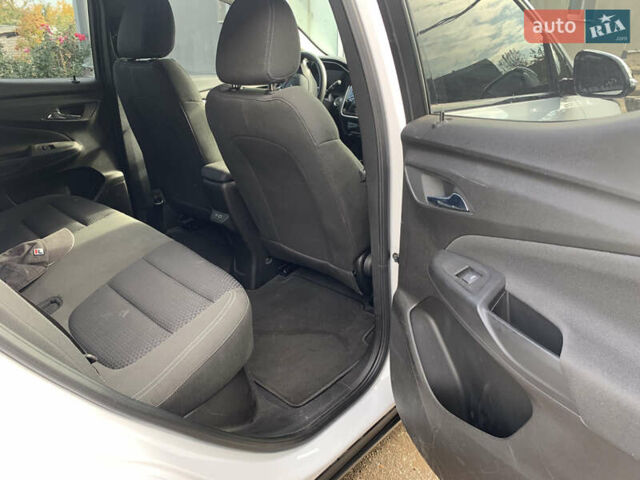 Белый Шевроле Bolt EUV, объемом двигателя 0 л и пробегом 31 тыс. км за 19300 $, фото 10 на Automoto.ua