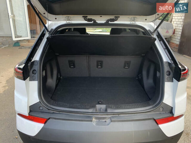 Белый Шевроле Bolt EUV, объемом двигателя 0 л и пробегом 31 тыс. км за 19300 $, фото 9 на Automoto.ua