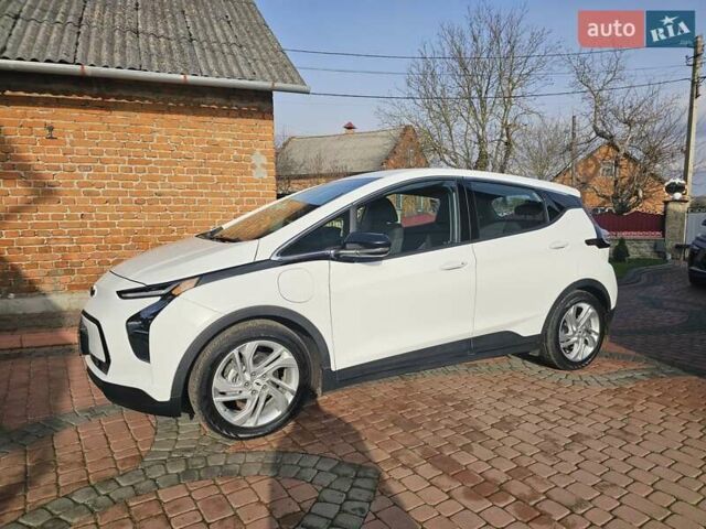 Белый Шевроле Bolt EUV, объемом двигателя 0 л и пробегом 86 тыс. км за 15950 $, фото 9 на Automoto.ua