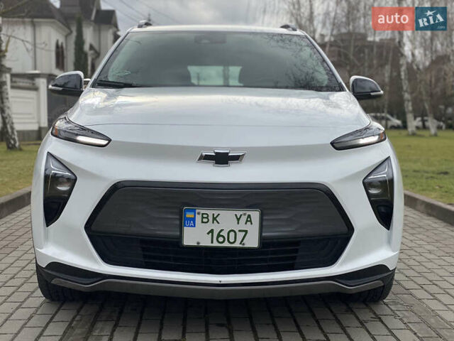 Белый Шевроле Bolt EUV, объемом двигателя 0 л и пробегом 40 тыс. км за 22000 $, фото 15 на Automoto.ua