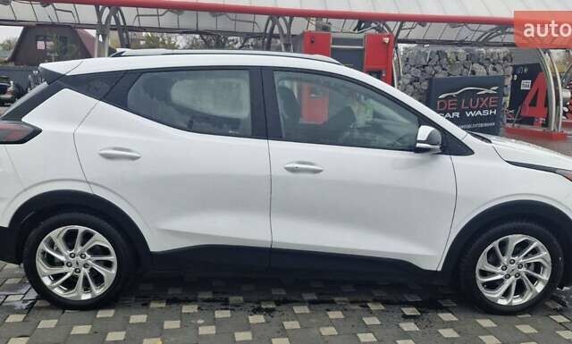 Белый Шевроле Bolt EUV, объемом двигателя 0 л и пробегом 100 тыс. км за 17500 $, фото 9 на Automoto.ua