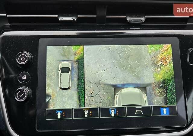 Білий Шевроле Bolt EUV, об'ємом двигуна 0 л та пробігом 39 тис. км за 21000 $, фото 9 на Automoto.ua