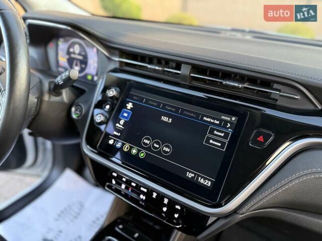 Белый Шевроле Bolt EUV, объемом двигателя 0 л и пробегом 16 тыс. км за 20550 $, фото 95 на Automoto.ua