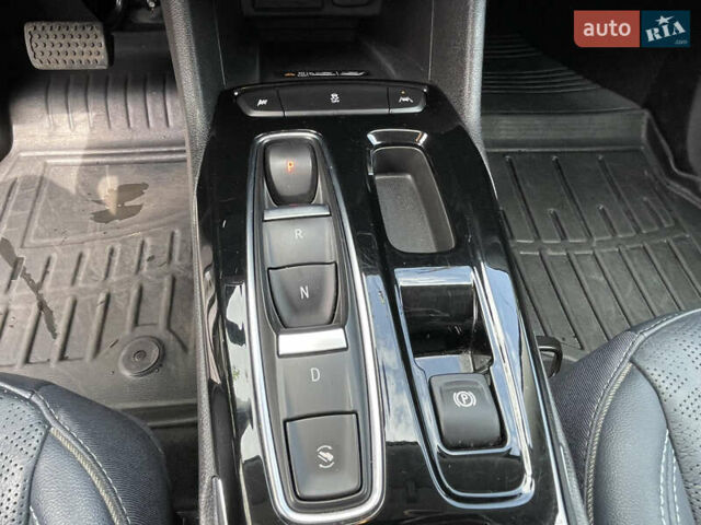 Белый Шевроле Bolt EUV, объемом двигателя 0 л и пробегом 46 тыс. км за 18299 $, фото 35 на Automoto.ua