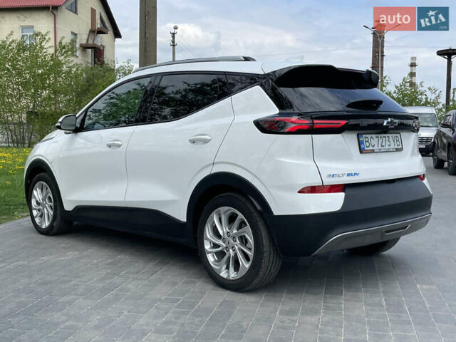 Белый Шевроле Bolt EUV, объемом двигателя 0 л и пробегом 46 тыс. км за 18299 $, фото 7 на Automoto.ua