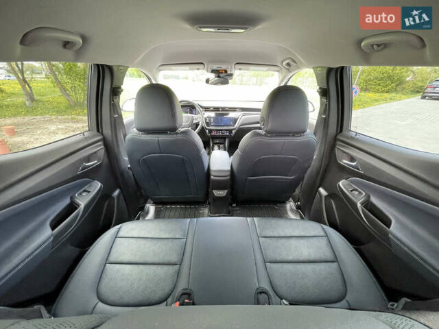 Белый Шевроле Bolt EUV, объемом двигателя 0 л и пробегом 46 тыс. км за 18299 $, фото 12 на Automoto.ua