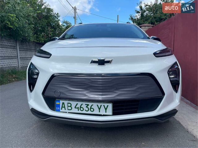 Белый Шевроле Bolt EUV, объемом двигателя 0 л и пробегом 60 тыс. км за 17000 $, фото 7 на Automoto.ua