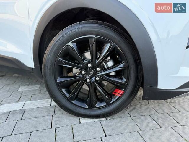 Белый Шевроле Bolt EUV, объемом двигателя 0 л и пробегом 16 тыс. км за 20550 $, фото 14 на Automoto.ua