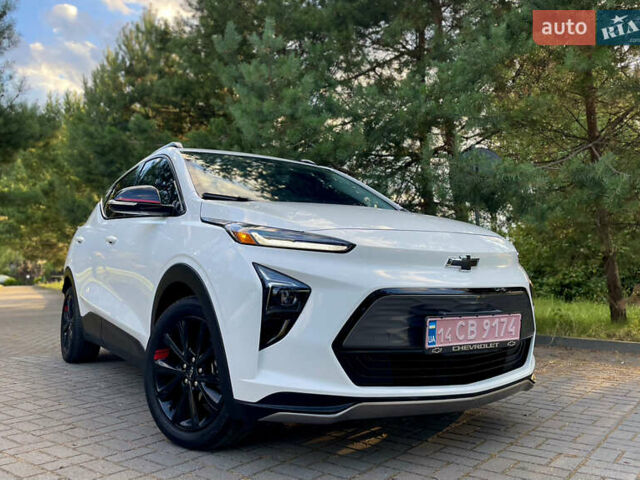 Білий Шевроле Bolt EUV, об'ємом двигуна 0 л та пробігом 166 тис. км за 21999 $, фото 5 на Automoto.ua