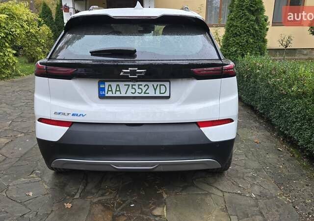 Білий Шевроле Bolt EUV, об'ємом двигуна 0 л та пробігом 39 тис. км за 21000 $, фото 3 на Automoto.ua