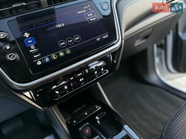 Белый Шевроле Bolt EUV, объемом двигателя 0 л и пробегом 16 тыс. км за 20550 $, фото 74 на Automoto.ua