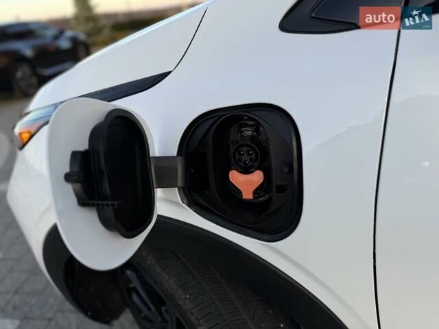 Белый Шевроле Bolt EUV, объемом двигателя 0 л и пробегом 16 тыс. км за 20550 $, фото 34 на Automoto.ua