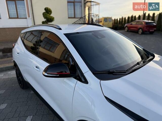 Белый Шевроле Bolt EUV, объемом двигателя 0 л и пробегом 16 тыс. км за 20550 $, фото 16 на Automoto.ua