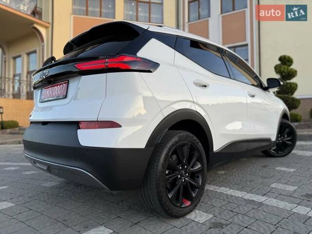 Белый Шевроле Bolt EUV, объемом двигателя 0 л и пробегом 16 тыс. км за 20550 $, фото 63 на Automoto.ua