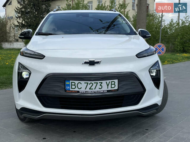 Белый Шевроле Bolt EUV, объемом двигателя 0 л и пробегом 46 тыс. км за 18299 $, фото 4 на Automoto.ua
