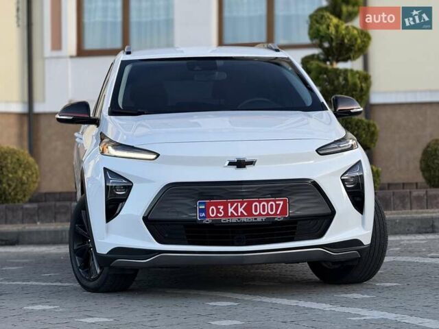 Белый Шевроле Bolt EUV, объемом двигателя 0 л и пробегом 16 тыс. км за 20550 $, фото 5 на Automoto.ua