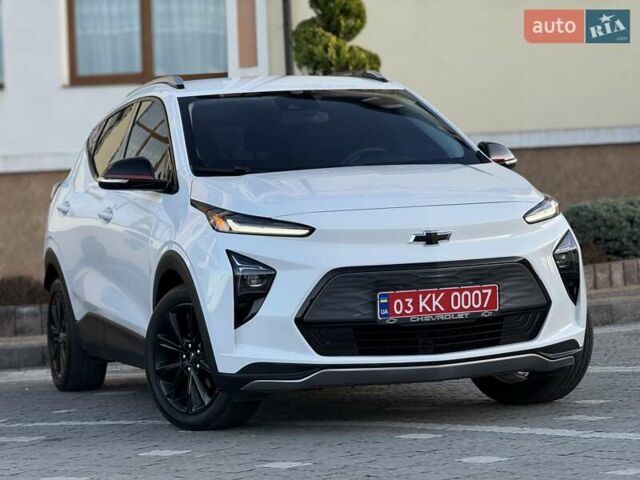 Белый Шевроле Bolt EUV, объемом двигателя 0 л и пробегом 16 тыс. км за 20550 $, фото 4 на Automoto.ua