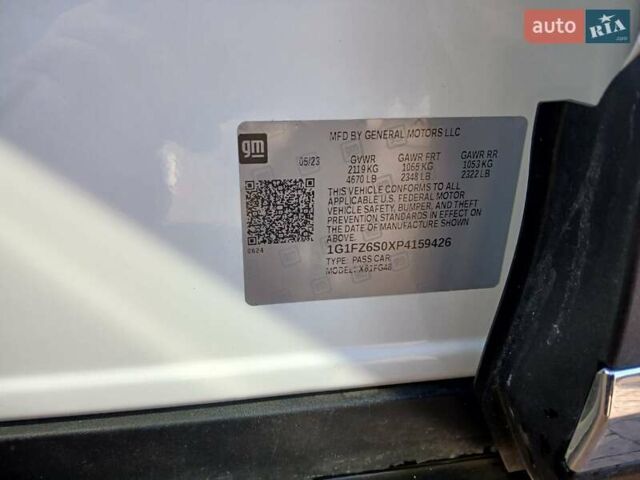 Белый Шевроле Bolt EUV, объемом двигателя 0 л и пробегом 25 тыс. км за 20500 $, фото 12 на Automoto.ua