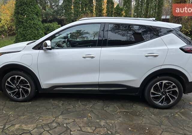 Білий Шевроле Bolt EUV, об'ємом двигуна 0 л та пробігом 39 тис. км за 21000 $, фото 2 на Automoto.ua