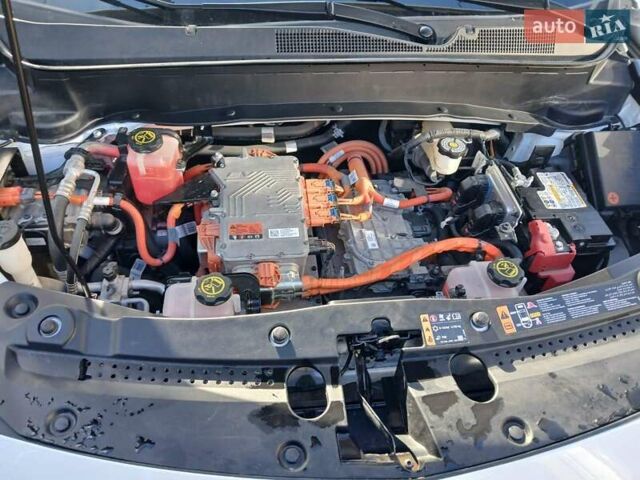 Белый Шевроле Bolt EUV, объемом двигателя 0 л и пробегом 25 тыс. км за 20500 $, фото 14 на Automoto.ua