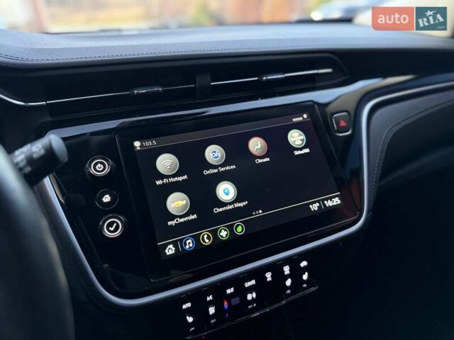 Белый Шевроле Bolt EUV, объемом двигателя 0 л и пробегом 16 тыс. км за 20550 $, фото 98 на Automoto.ua