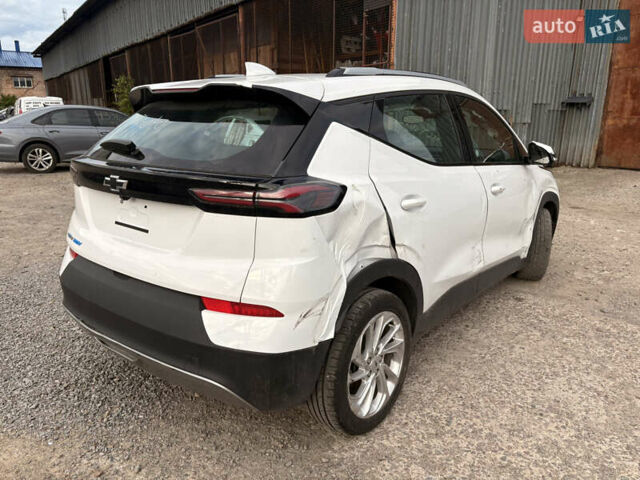 Белый Шевроле Bolt EUV, объемом двигателя 0 л и пробегом 73 тыс. км за 13999 $, фото 5 на Automoto.ua