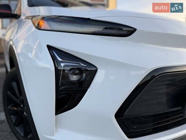 Белый Шевроле Bolt EUV, объемом двигателя 0 л и пробегом 16 тыс. км за 20550 $, фото 11 на Automoto.ua