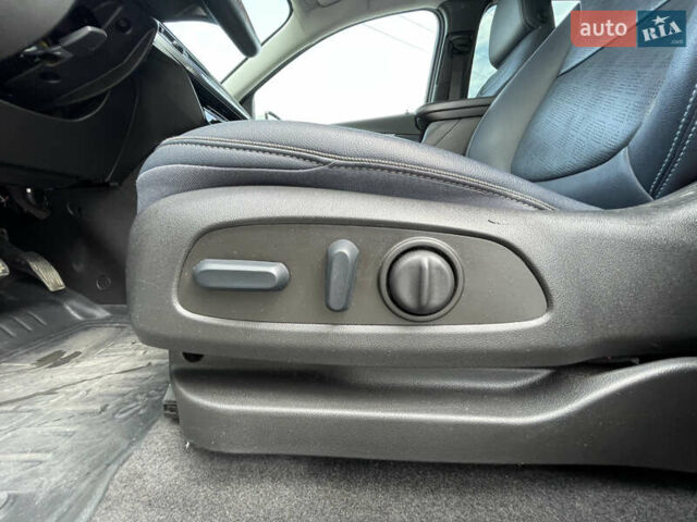 Белый Шевроле Bolt EUV, объемом двигателя 0 л и пробегом 46 тыс. км за 18299 $, фото 20 на Automoto.ua