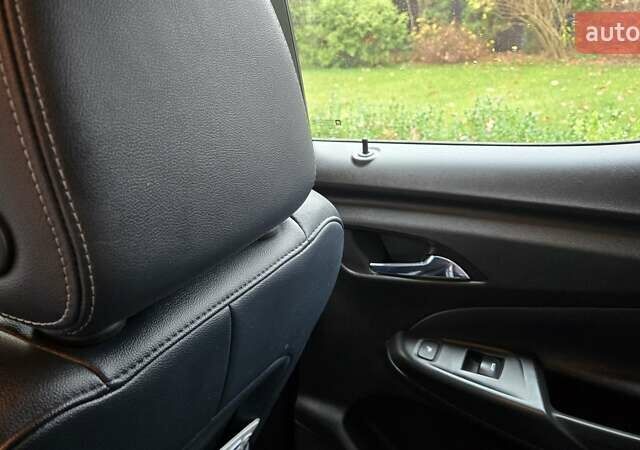 Білий Шевроле Bolt EUV, об'ємом двигуна 0 л та пробігом 39 тис. км за 21000 $, фото 8 на Automoto.ua