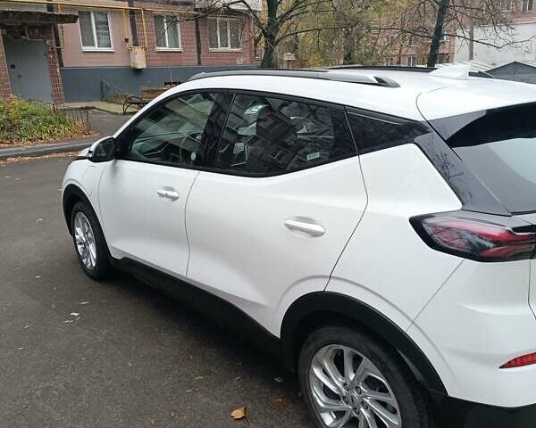 Білий Шевроле Bolt EUV, об'ємом двигуна 0 л та пробігом 33 тис. км за 20500 $, фото 2 на Automoto.ua