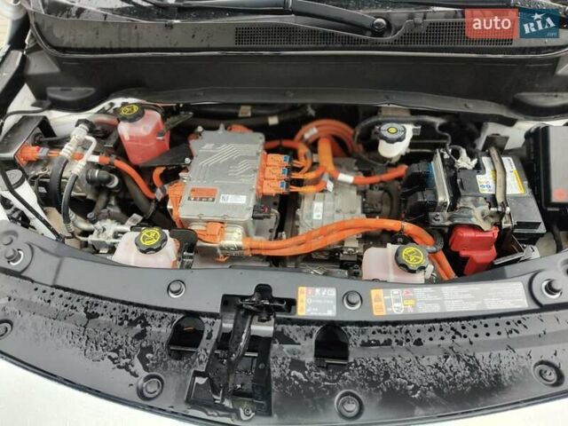 Белый Шевроле Bolt EUV, объемом двигателя 0 л и пробегом 42 тыс. км за 18200 $, фото 31 на Automoto.ua