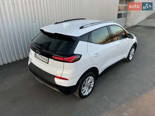 Белый Шевроле Bolt EUV, объемом двигателя 0 л и пробегом 75 тыс. км за 18900 $, фото 8 на Automoto.ua