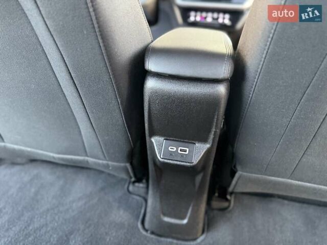 Белый Шевроле Bolt EUV, объемом двигателя 0 л и пробегом 16 тыс. км за 20550 $, фото 109 на Automoto.ua