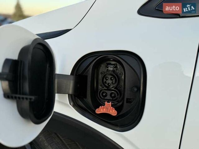 Белый Шевроле Bolt EUV, объемом двигателя 0 л и пробегом 16 тыс. км за 20550 $, фото 35 на Automoto.ua