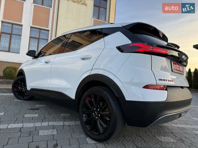 Белый Шевроле Bolt EUV, объемом двигателя 0 л и пробегом 16 тыс. км за 20550 $, фото 52 на Automoto.ua