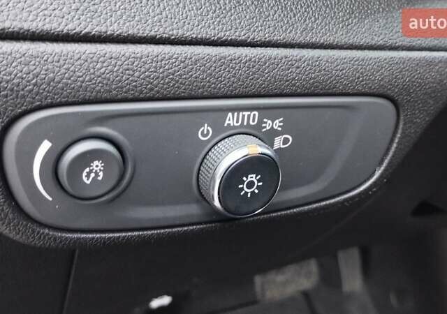 Черный Шевроле Bolt EUV, объемом двигателя 0 л и пробегом 17 тыс. км за 22000 $, фото 27 на Automoto.ua