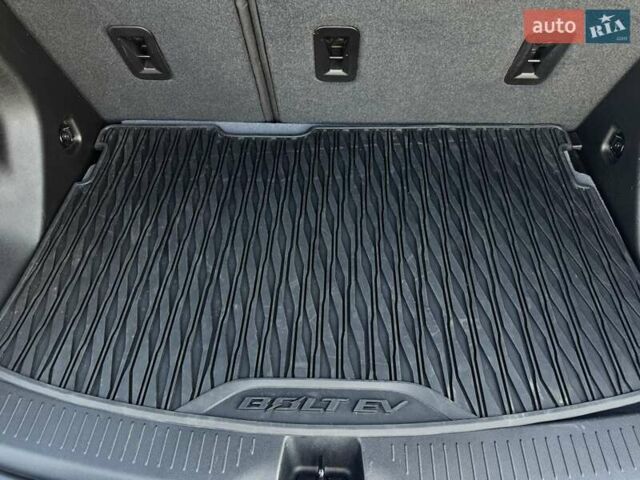 Черный Шевроле Bolt EUV, объемом двигателя 0 л и пробегом 43 тыс. км за 19000 $, фото 28 на Automoto.ua