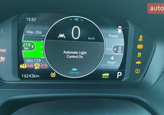 Черный Шевроле Bolt EUV, объемом двигателя 0 л и пробегом 17 тыс. км за 22000 $, фото 17 на Automoto.ua