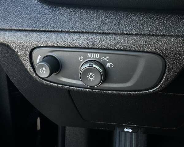 Черный Шевроле Bolt EUV, объемом двигателя 0 л и пробегом 43 тыс. км за 19000 $, фото 29 на Automoto.ua