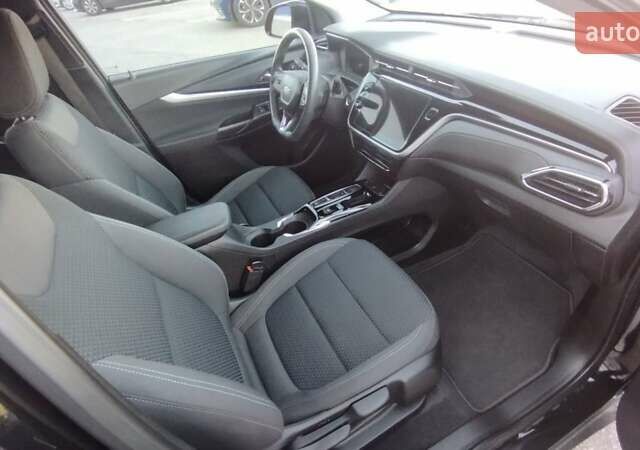 Черный Шевроле Bolt EUV, объемом двигателя 0 л и пробегом 17 тыс. км за 22000 $, фото 30 на Automoto.ua