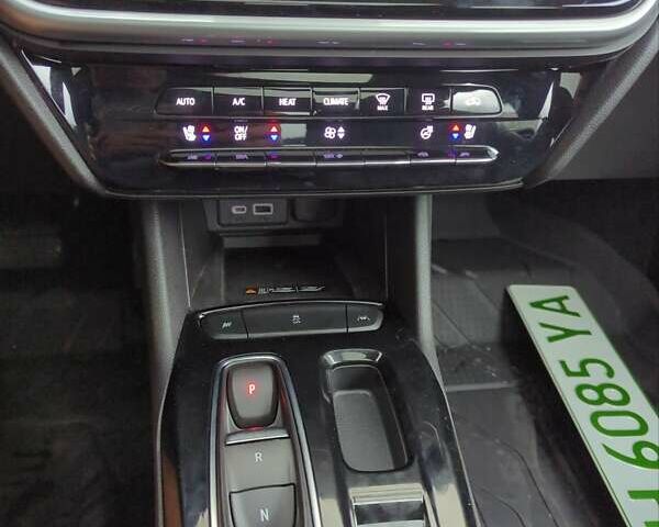 Черный Шевроле Bolt EUV, объемом двигателя 0 л и пробегом 7 тыс. км за 25999 $, фото 13 на Automoto.ua