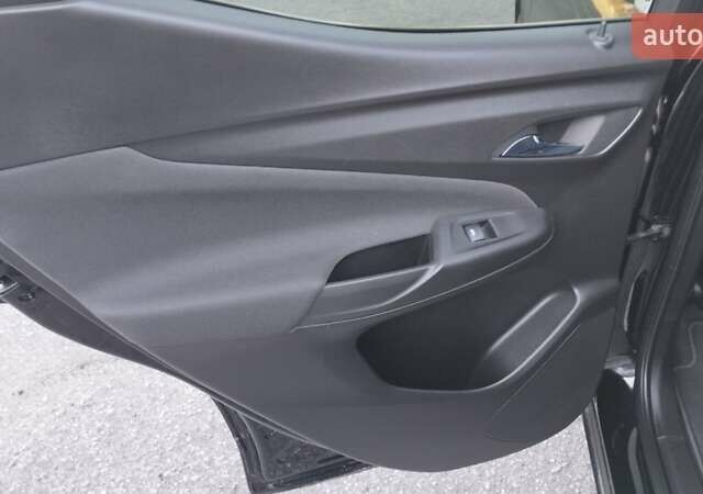 Черный Шевроле Bolt EUV, объемом двигателя 0 л и пробегом 17 тыс. км за 22000 $, фото 15 на Automoto.ua