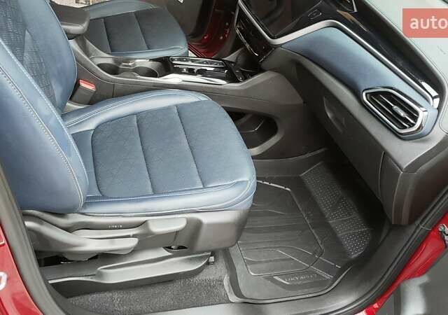 Красный Шевроле Bolt EUV, объемом двигателя 0 л и пробегом 22 тыс. км за 22000 $, фото 29 на Automoto.ua