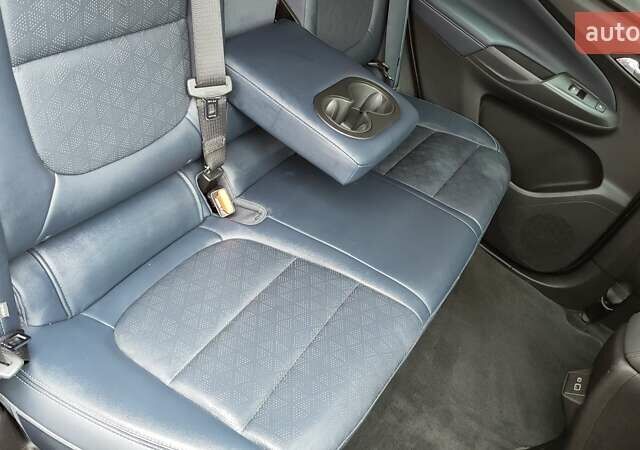 Красный Шевроле Bolt EUV, объемом двигателя 0 л и пробегом 22 тыс. км за 22000 $, фото 31 на Automoto.ua