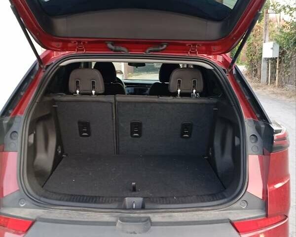 Красный Шевроле Bolt EUV, объемом двигателя 0 л и пробегом 70 тыс. км за 21500 $, фото 5 на Automoto.ua