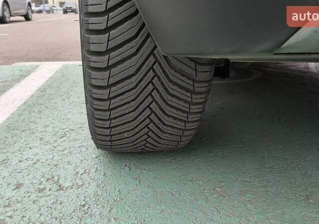 Шевроле Bolt EUV 2023 в Житомире на Automoto.ua Красный Шевроле Bolt EUV, объемом двигателя 0 л и пробегом 19 тыс. км за 23000 $, фото 20 на Automoto.ua