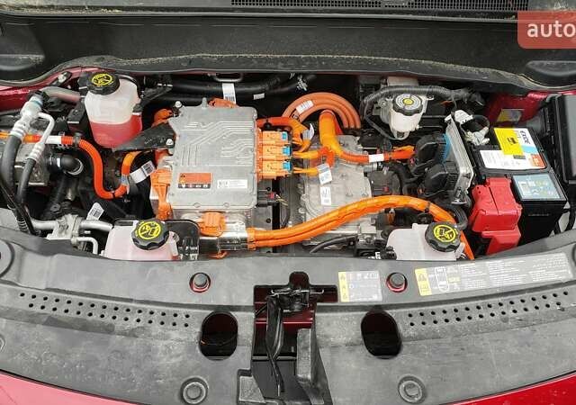 Шевроле Bolt EUV 2023 в Житомире на Automoto.ua Красный Шевроле Bolt EUV, объемом двигателя 0 л и пробегом 19 тыс. км за 23000 $, фото 18 на Automoto.ua