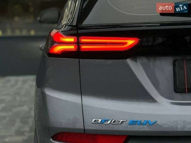 Серый Шевроле Bolt EUV, объемом двигателя 0 л и пробегом 75 тыс. км за 17700 $, фото 10 на Automoto.ua
