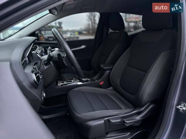 Серый Шевроле Bolt EUV, объемом двигателя 0 л и пробегом 75 тыс. км за 17700 $, фото 14 на Automoto.ua