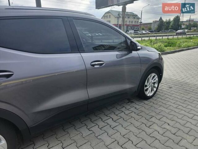 Серый Шевроле Bolt EUV, объемом двигателя 0 л и пробегом 98 тыс. км за 15900 $, фото 9 на Automoto.ua